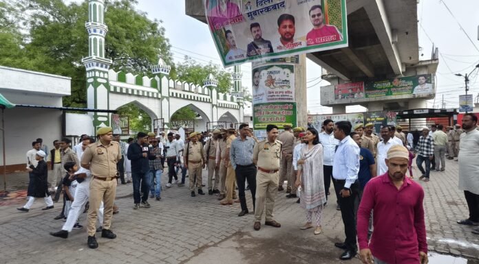 डीएम-एसपी ने ईदगाह का निरीक्षण किया: नमाज को शांतिपूर्ण बनाने के पुख्ता इंतजाम