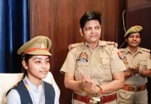 एक दिन की थानेदार बनी 10वीं की छात्रा नित्या कसौधन: महिला थाने में जानी पुलिस की कार्यप्रणाली