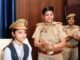 एक दिन की थानेदार बनी 10वीं की छात्रा नित्या कसौधन: महिला थाने में जानी पुलिस की कार्यप्रणाली
