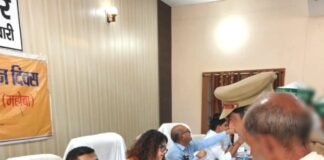 सम्पूर्ण समाधान दिवस: डीएम गजल भारद्वाज व एसपी शशांक सिंह ने फरियादियों की सुनी समस्याएं