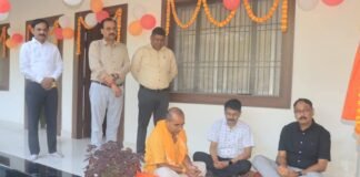 कलेक्ट्रेट में नवनिर्मित एसडीएम कक्षों का उद्घाटन, डीएम आलोक कुमार ने किया पूजन