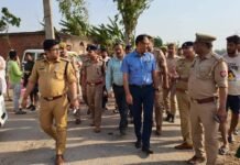 खेतों में आग पर डीएम-एसपी मौके पर, नुकसान का सर्वे कर मुआवजे के निर्देश