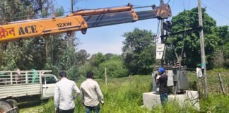 नेवास गांव में लगा 250 केवी का नया ट्रांसफार्मर, गर्मी में बिजली से मिलेगी राहत।