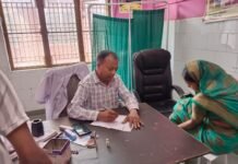 рдЧрд░реНрдореА рдореЗрдВ рдЪрд░реНрдо рд░реЛрдЧреЛрдВ рд╕реЗ рдкрд░реЗрд╢рд╛рди : рдЬрд┐рд▓рд╛ рдЕрд╕реНрдкрддрд╛рд▓ рдореЗрдВ рд░реЛрдЬ 100-150 рдорд░реАрдЬ