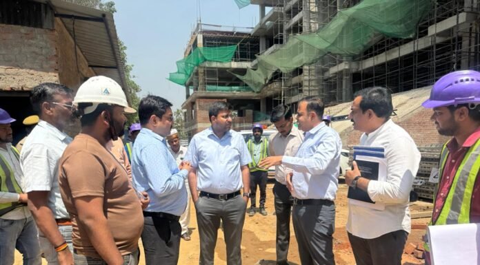 कलेक्ट्रेट व एमपी पॉलिटेक्निक में निर्माणाधीन भवनों का डीएम-एसएसपी ने किया गहन निरीक्षण