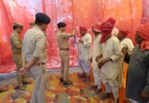 डीआईजी एस. चन्नप्पा ने खोराबार और खजनी थानों का वार्षिक निरीक्षण किया