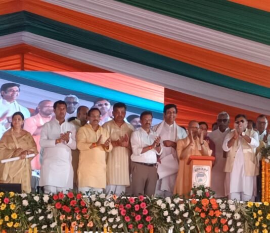 गोरखपुर को 1054 करोड़ की सौगात, 470 परियोजनाओं का लोकार्पण-शिलान्यास