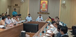 मंडलायुक्त की अध्यक्षता में उद्योग बंधुओं के साथ अहम बैठक, बुनियादी सुविधाओं पर सख्त निर्देश