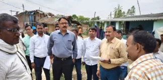 मीरगंज में बनेगा आधुनिक बस स्टेशन, डीएम आलोक कुमार ने किया प्रस्तावित भूमि का निरीक्षण.