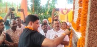 दुबौलिया थाना परिसर में नवनिर्मित मंदिर में हनुमान जी की मूर्ति स्थापना