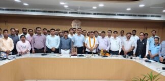 अपर जिलाधिकारी (वित्त एवं राजस्व) जय प्रकाश का स्थानांतरण, कलेक्ट्रेट सभागार में भव्य विदाई समारोह