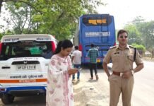 डग्गामार और स्लीपर बसों पर चला प्रशासन का शिकंजा संतकबीरनगर में विशेष अभियान के दौरान 2 बसें सीज, कई वाहनों के चालान