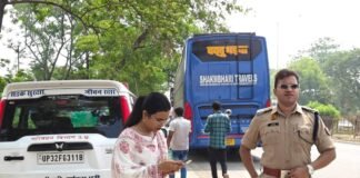 डग्गामार और स्लीपर बसों पर चला प्रशासन का शिकंजा संतकबीरनगर में विशेष अभियान के दौरान 2 बसें सीज, कई वाहनों के चालान
