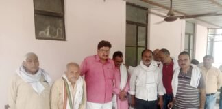 सड़क हादसे में बैंककर्मी की मौत, बैंक कर्मचारियों में शोक की लहर मगहर पुलिस चौकी के पास अज्ञात वाहन ने बाइक सवार को मारी टक्कर