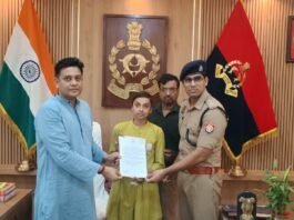 बहादुर बिटिया के साहस से लुटेरे गिरफ्तार, एसएसपी ने किया सम्मानित