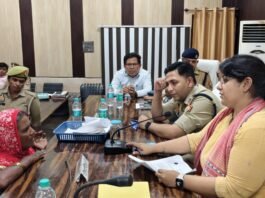 डीएम-एसपी ने तहसील सलोन में सुनीं फरियादियों की समस्याएं सम्पूर्ण समाधान दिवस में 55 शिकायतें प्राप्त, 15 का मौके पर निस्तारण