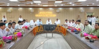 पहली ही बैठक में एक्शन मोड में डीएम गौरव सिंह सोगरवाल, अफसरों को दिया सख्त संदेश “योजनाओं की डिलीवरी में नहीं चलेगी ढिलाई”समयबद्धता, पारदर्शिता और जवाबदेही पर जोर