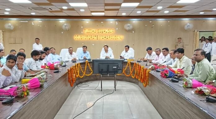 पहली ही बैठक में एक्शन मोड में डीएम गौरव सिंह सोगरवाल, अफसरों को दिया सख्त संदेश “योजनाओं की डिलीवरी में नहीं चलेगी ढिलाई”समयबद्धता, पारदर्शिता और जवाबदेही पर जोर