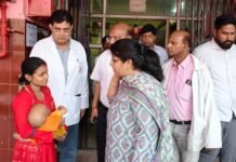 डीएम सरनीत कौर ब्रोका का जिला अस्पताल में औचक निरीक्षण, स्वास्थ्य सेवाओं को दुरुस्त करने के दिए कड़े निर्देश