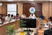 नगर आयुक्त अजय जैन ने पथ प्रकाश व वाहन विभाग की समीक्षा, दिए सख्त निर्देश