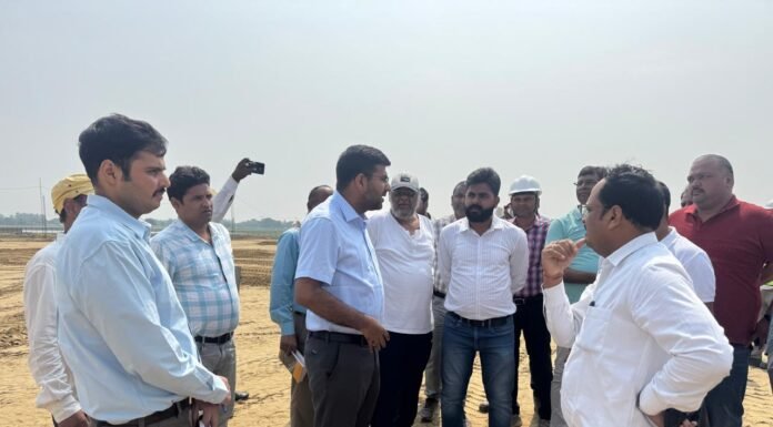 सीएम योगी के संभावित दौरे से पहले अंतरराष्ट्रीय क्रिकेट स्टेडियम का निरीक्षण, तैयारियों को लेकर प्रशासन अलर्ट डीएम दीपक मीणा ने अधिकारियों संग लिया व्यवस्थाओं का जायजा, निर्माण कार्य में तेजी के निर्देश