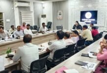 डीएम की अध्यक्षता में सीएम डैशबोर्ड समीक्षा बैठक सम्पन्न योजनाओं की प्रगति पर जोर, खराब प्रदर्शन वाले विभागों को सुधार के निर्देश पात्र लाभार्थियों की फैमिली आईडी बनवाने हेतु ब्लॉक स्तर पर लगेंगे कैंप