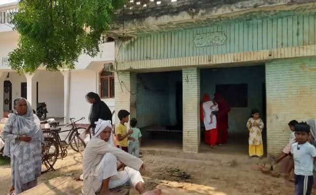 कुआनो नदी में डूबे सगे भाई-बहन, परिवार में मचा कोहराम दौलतपुर घाट पर स्नान के दौरान हुआ हादसा, ननिहाल आए थे दोनों बच्चे