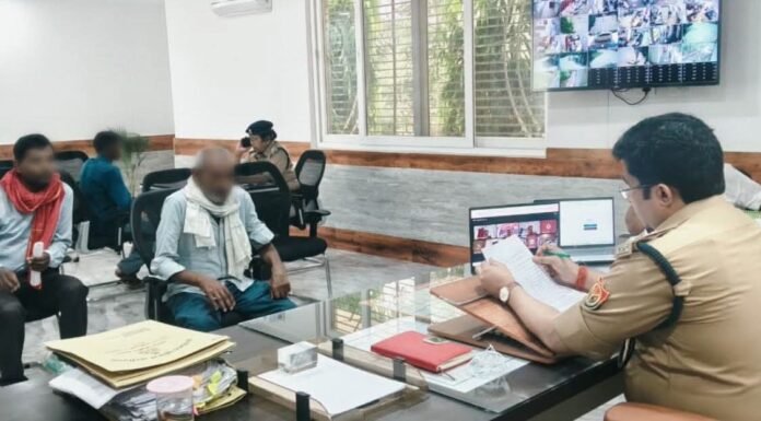 जनसुनवाई में एसपी ने सुनीं फरियादियों की समस्याएं समयबद्ध व निष्पक्ष निस्तारण के दिए निर्देश, जनविश्वास बढ़ाने पर जोर