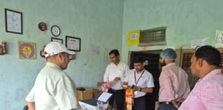 मसाला इकाइयों पर खाद्य विभाग की छापेमारी, हल्दी-धनिया के नमूने जांच को भेजे 23 किलो साबुत हल्दी सीज, मिलावट रोकने के अभियान के तहत हुई कार्रवाई
