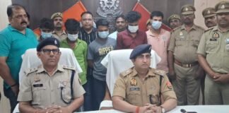 अवैध असलहों के साथ पांच युवक गिरफ्तार, पुलिस टीम को 25 हजार रुपये का पुरस्कार