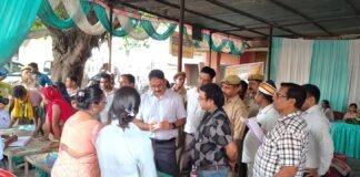 डीएम ने मेंहदावल सीएचसी में स्वास्थ्य सेवाओं का लिया जायजा, व्यवस्थाओं में खामियां मिलने पर जताई नाराजगी