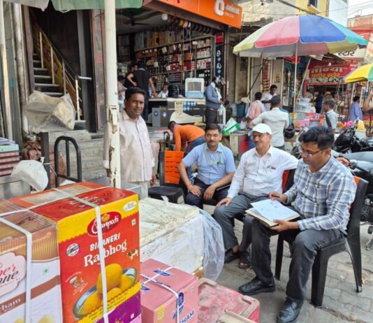 खलीलाबाद में खाद्य सुरक्षा विभाग की बड़ी कार्रवाई, पनीर विक्रेताओं पर छापेमारी कर लिए गए नमूने अपूर्व ट्रेडर्स (तान्या पनीर) और माधुरी ट्रेडर्स से एक-एक नमूना जांच के लिए प्रयोगशाला भेजा गया