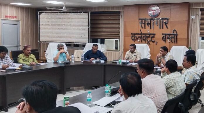 खाद्य पदार्थों में मिलावट पर प्रशासन सख्त, त्योहारों पर चलेगा विशेष अभियान सीआरओ कीर्ति प्रकाश भारती की अध्यक्षता में खाद्य सुरक्षा समिति की बैठक, गुणवत्तापूर्ण खाद्य सामग्री उपलब्ध कराने पर जोर