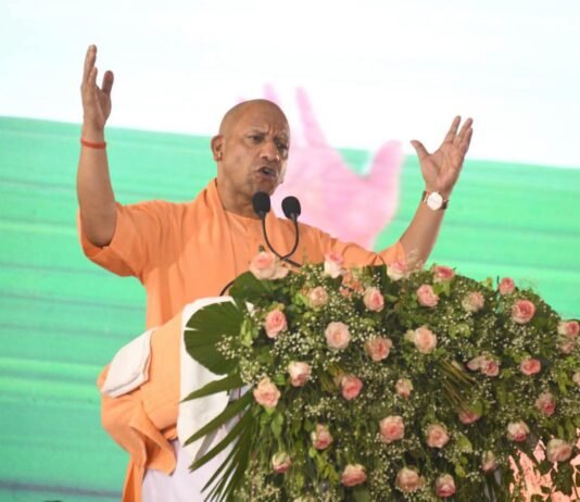मुख्यमंत्री योगी ने बाबा बैजूनाथ धाम से दी 475 करोड़ की 139 विकास परियोजनाओं की सौगात
