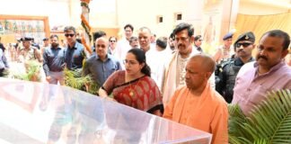 अपराध पर जीरो टॉलरेंस से कोई समझौता नहीं, विकास के लिए सुरक्षा जरूरी : मुख्यमंत्री योगी गीडा में पूर्वांचल के पहले फ्लैटेड फैक्ट्री कॉम्प्लेक्स का लोकार्पण, 208 करोड़ की 71 परियोजनाओं की सौगात