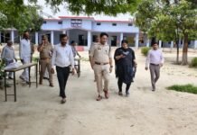 डीएम-एसपी ने परीक्षा केंद्रों का किया औचक निरीक्षण, नकल विहीन एवं शांतिपूर्ण परीक्षा पर सख्ती