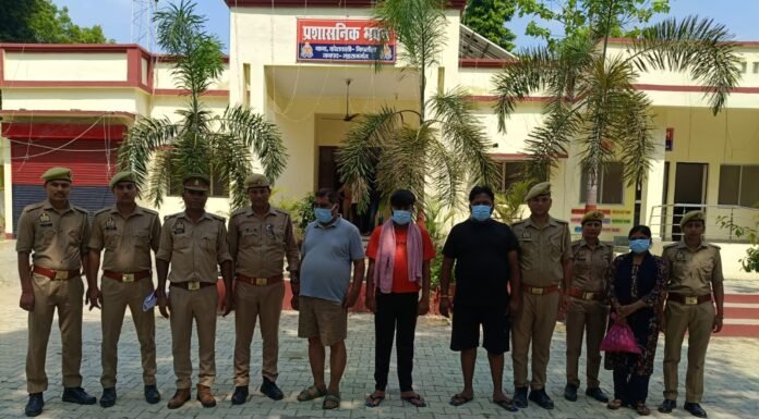 नौकरी के नाम पर ठगी करने वाले गिरोह का पर्दाफाश, महिला समेत चार गिरफ्तार फर्जी नियुक्ति पत्र बनाकर बेरोजगारों से वसूलते थे लाखों रुपये