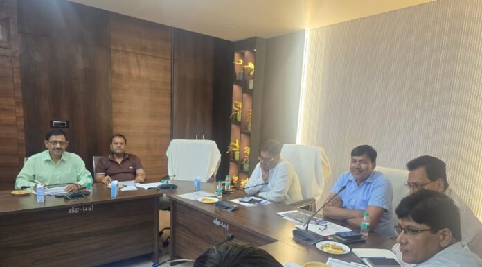 गीडा में सीईटीपी बैठक में प्रदूषण विभाग की अनुपस्थिति पर भड़के उद्यमी रेड जोन सूची और संचालन शुल्क पर उठे सवाल, उद्योगों पर अतिरिक्त बोझ न डालने की मांग