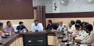 डीएम दीपक मीणा ने व्यापार बंधुओं के साथ की अहम बैठक, यातायात-स्वच्छता-अतिक्रमण पर सख्ती