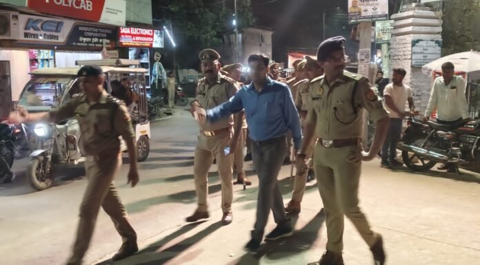 मोहर्रम को लेकर पुलिस-प्रशासन अलर्ट, शहर में फ्लैग मार्च कर सुरक्षा व्यवस्था का लिया जायजा संवेदनशील क्षेत्रों में पैदल गश्त, शांति-सौहार्द बनाए रखने और अफवाहों से सतर्क रहने की अपील