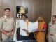 ईमानदारी की मिसाल बना ऑटो चालक, जेवरात से भरा बैग लौटाकर जीता दिल पुलिस की सक्रियता से महिला को सुरक्षित मिला सामान, चालक की सराहना कर जताया आभार