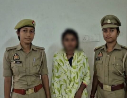 सास पर चाकू से जानलेवा हमला, आरोपी बहू गिरफ्तार एम्स थाना पुलिस ने घटना में प्रयुक्त चाकू किया बरामद