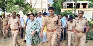 मुख्यमंत्री योगी के प्रस्तावित बस्ती दौरे को लेकर प्रशासन हाई अलर्ट, डीएम-एसपी ने हर्रैया में तैयारियों का लिया जायजा