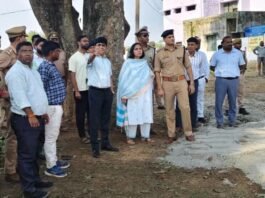 सीएम योगी के प्रस्तावित बस्ती दौरे की तैयारियां तेज: मंडलायुक्त, डीआईजी, डीएम और एसपी ने कार्यक्रम स्थल का लिया जायजा सुरक्षा, यातायात और व्यवस्थाओं की समीक्षा, लापरवाही पर सख्त कार्रवाई की चेतावनी