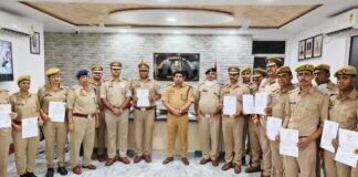 जनशिकायतों के त्वरित निस्तारण पर उत्कृष्ट पुलिसकर्मी सम्मानित, एसपी संदीप कुमार मीना ने दिए प्रशस्ति पत्र व नकद पुरस्कार
