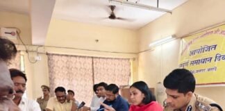 तहसील संपूर्ण समाधान दिवस में डीएम ने सुनीं 141 फरियादें मौके पर 19 शिकायतों का निस्तारण, अधिकारियों को दिए समयबद्ध कार्रवाई के निर्देश