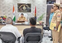 जनसुनवाई में एसपी संदीप कुमार मीना ने सुनीं फरियादियों की समस्याएं समयबद्ध, निष्पक्ष और गुणवत्तापूर्ण निस्तारण के लिए अधिकारियों को दिए निर्देश