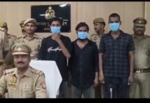 पुलिस पर फायरिंग करने वाले तीन बदमाश गिरफ्तार, तमंचे-बम बरामद
