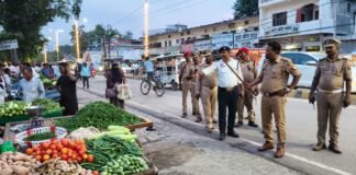 महिला अस्पताल से रोडवेज तिराहे तक चला अतिक्रमण हटाओ अभियान ट्रैफिक पुलिस की कार्रवाई से जाम से मिली राहत, स्थायी समाधान के लिए नगर पालिका से होगा समन्वय