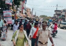 सीआरओ के निर्देश पर मुंडेरवा में गरजा बुलडोजर, मुख्य मार्ग से हटाया गया अतिक्रमण राजस्व, पुलिस व नगर पंचायत की संयुक्त कार्रवाई, दोबारा कब्जा करने पर एफआईआर और जुर्माने की चेतावनी